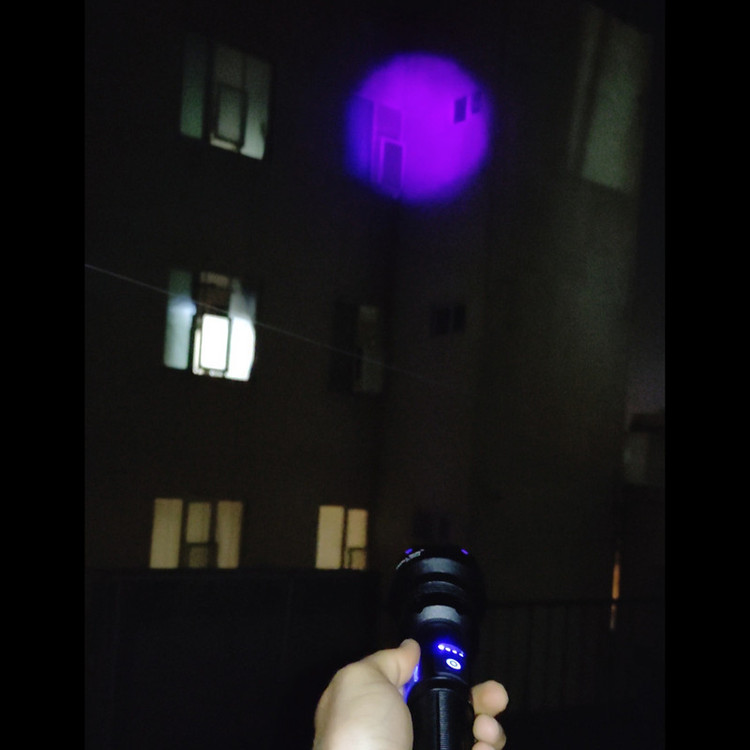 چراغ قوه یووی 4 چیپ 365nm نانومتر اسمال سان مناسب برای سنگ شناسی،شکار سنگ،گوهر شناسی