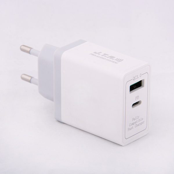 شارژر دیواری J-T-R مدل DP/QC-30W به همراه کابل تبدیل لایتنینگ اورجینال